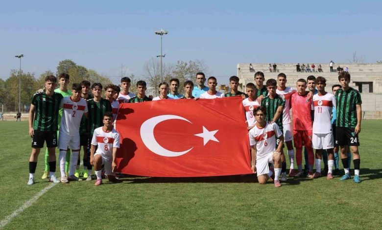 Genç Milli Takımları, 30 Ağustos Zafer Bayramı’nı kutladı 1 genc milli takimlari 30 agustos zafer bayramini kutladi d6fa9695c1d6 |