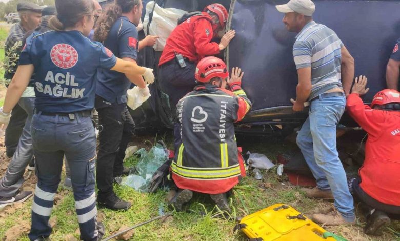 havranda sikismali trafik kazasi surucu kurtarildi fbda7c495acd |