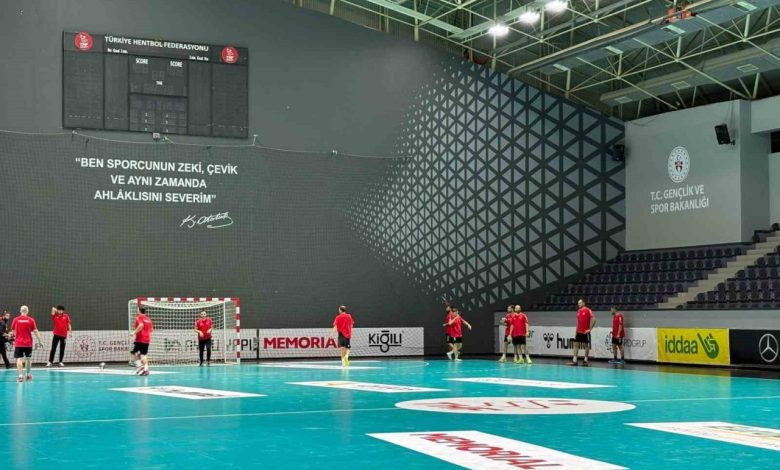 İşitme Engelliler A Milli Erkek Hentbol Takımı, olimpiyat hazırlıklarını sürdürüyor 1 isitme engelliler a milli erkek hentbol takimi olimpiyat hazirliklarini surduruyor ddc4ed235ddb |