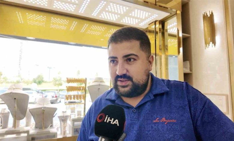 istanbulda hirsizlar kuyumcudan eli bos cikmisti is yeri sahibi konustu ddb07fcd76c3 |