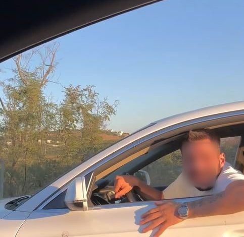 İstanbul’da makas atan sürücü trafiği tehlikeye soktu 1 istanbulda makas atan surucu trafigi tehlikeye soktu b0481d975c91 |