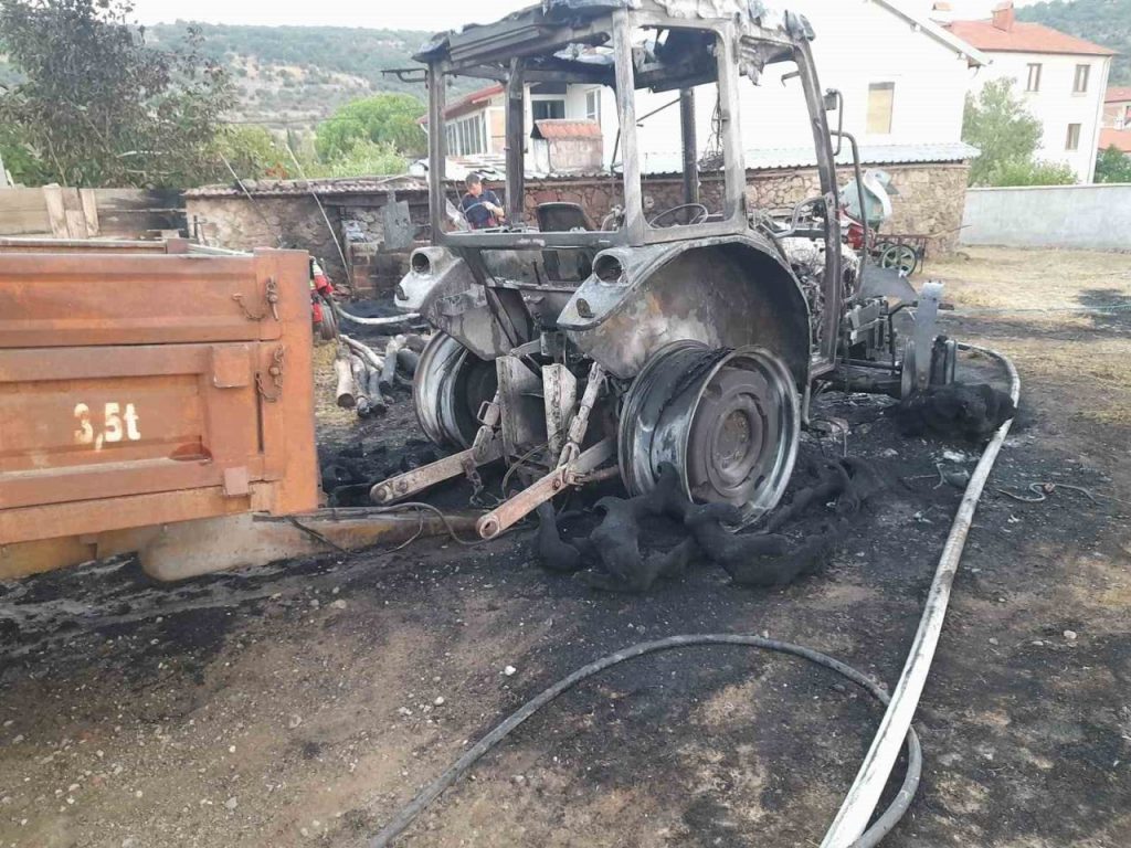 ivrindide traktor yandi geriye demir yigini kaldi d6f9b4f7d513 |