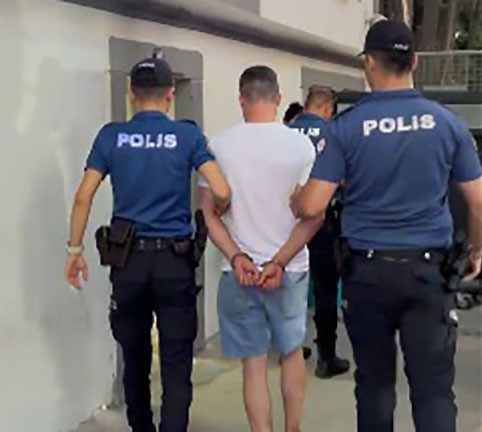 izmirde 24 yil hapis cezasi bulunan firari yakalandi 4af4b71de6d6 |