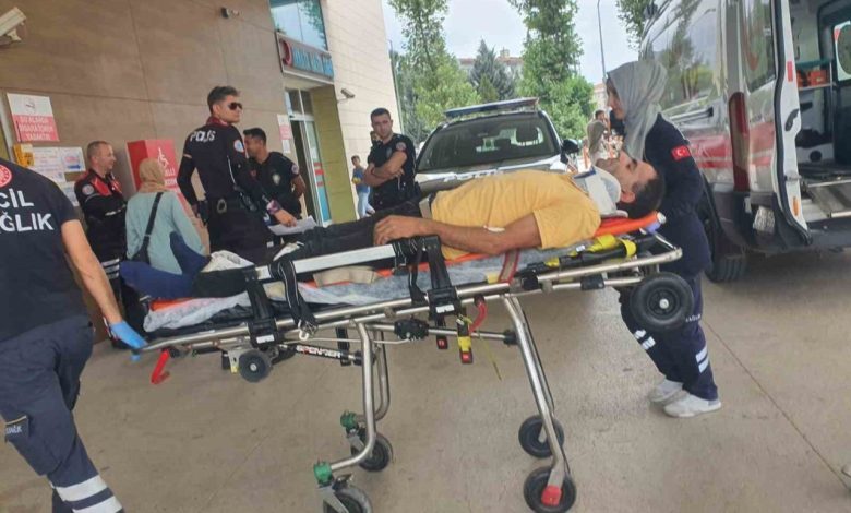 Kafa kafaya kaza: 6 yaralı 1 kafa kafaya kaza 6 yarali d7cdb2ef9749 |