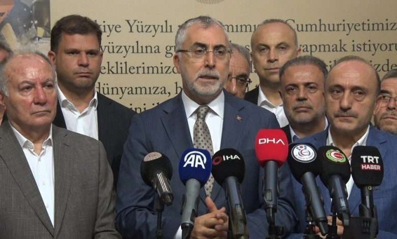 kamu cerceve protokolunde turk is ve hak is isverenle anlasma sagladi 1fd359ae228e |