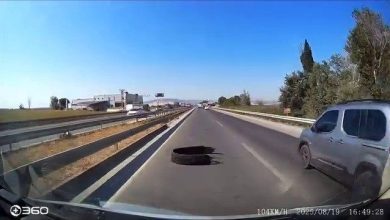 karayoluna atilan kamyon lastigi kazaya sebep oldu surucu isyan etti 0fe6a7e384a0 |