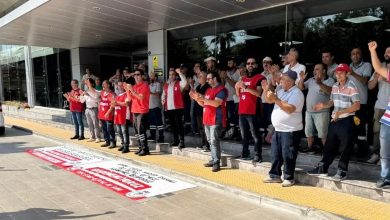 karsiyaka belediyesinde sular durulmuyor isciler de memurlar da grevde 1de388704104 |