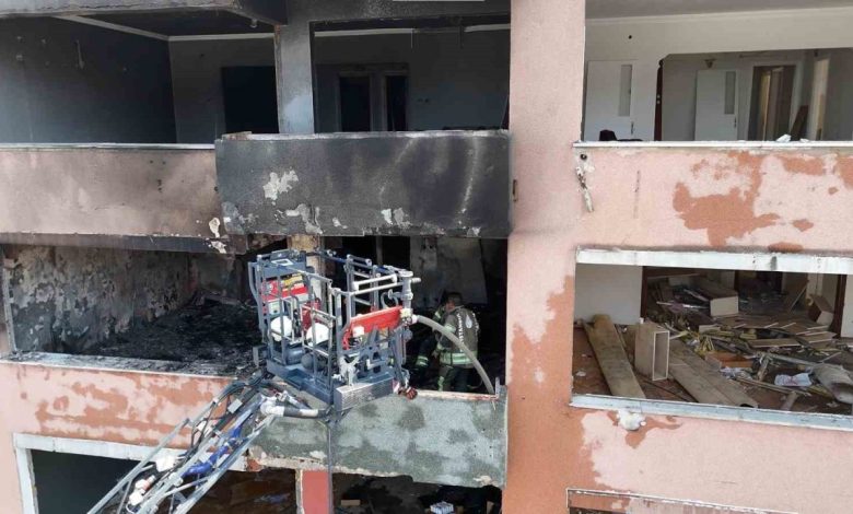 Kartal’da metruk binada yangın paniği 1 kartalda metruk binada yangin panigi a1fcd2fe6c59 |