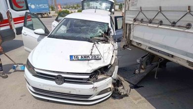 kontrolden cikan otomobil benzinlikteki tira carpti 86a38b91a942 |