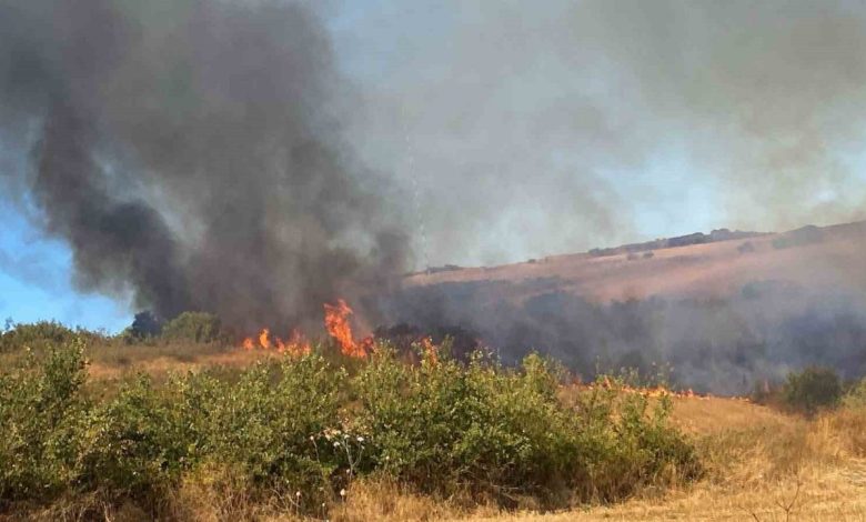 Manyas Yeniköy’de çıkan yangına ekiplerden ortak müdahale 1 manyas yenikoyde cikan yangina ekiplerden ortak mudahale e5296adffdf9 |