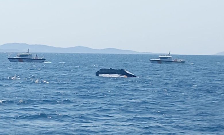 Marmara Adası açıklarında parçalanmış tekne bulundu: 1 kişi kayıp 1 marmara adasi aciklarinda parcalanmis tekne bulundu 1 kisi kayip d44419415cc1 |