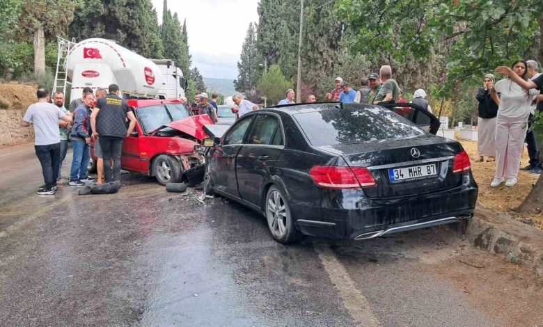 mercedes ile tofas otomobil carpisti 1 olu 4 yarali 90bf3889fbab |
