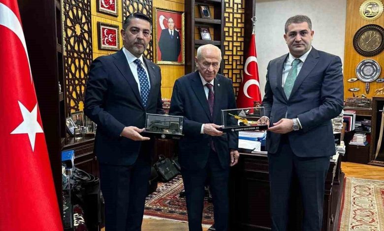 mhp lideri bahceli gokboru hava savunma sistemlerinin ureticisi gunay onderi kabul etti 51c0555a0107 |