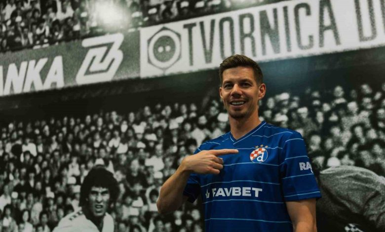 Miha Zajc, Dinamo Zagreb ile 2 yıllık sözleşme imzaladı 1 miha zajc dinamo zagreb ile 2 yillik sozlesme imzaladi 58ea4103d1c3 |