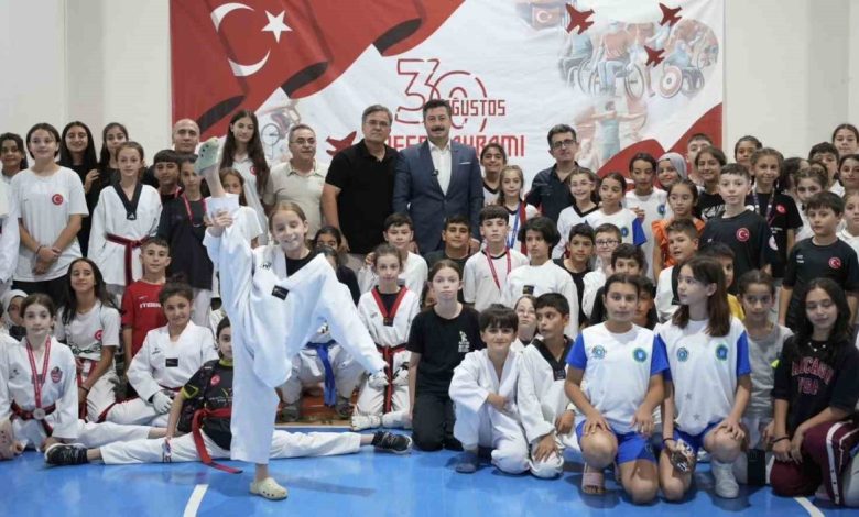 Minikler Taekwondo Şampiyonası Yenişehir’de yapıldı 1 minikler taekwondo sampiyonasi yenisehirde yapildi d61717080987 |