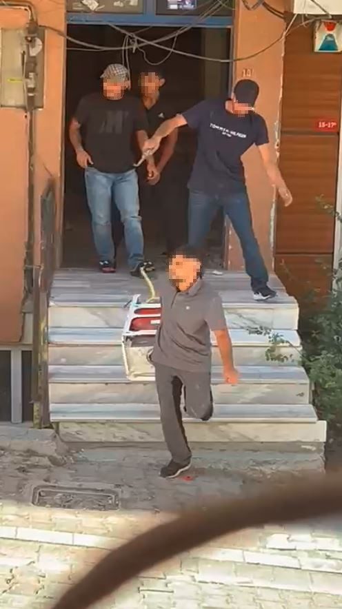 muhurlu apartmandan hirsizlik yapan sahislarin aciklamasi pes dedirtti e0ddc2f66ae6 |