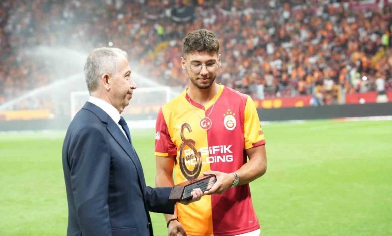 Okan Buruk, kazanan 11’i bozmadı 1 okan buruk kazanan 11i bozmadi 0f686073d88f |