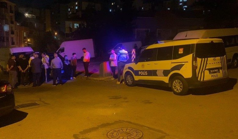 pendikte alacak verecek kavgasi tekme ve tokatlar havada ucustu edffd15af305 |