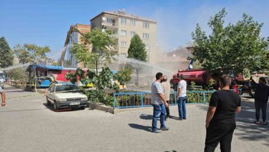 sindirgida depremde agir hasar goren binalar yikilmaya devam ediyor 2258b6912b09 |
