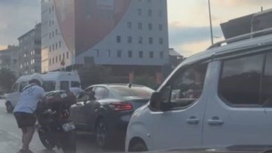 sislide kazanin ardindan surucu diger aracin surucusune saldirdi o anlar kamerada ad4d0a14e7d3 |