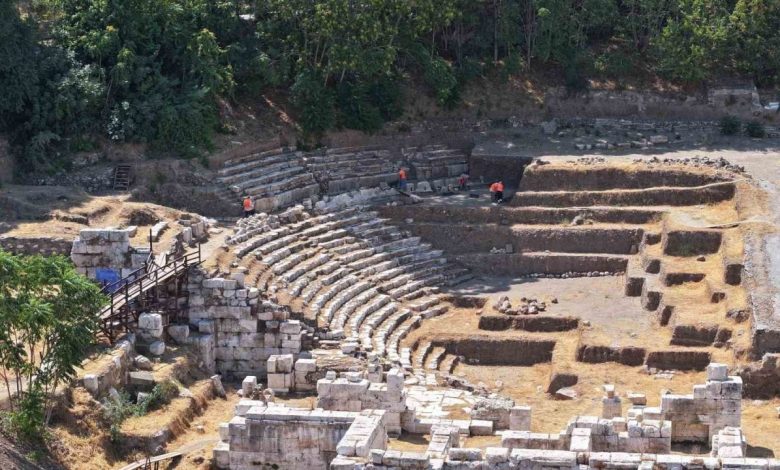Smyrna Antik Kenti’nde kazılar sürürüyor 1 smyrna antik kentinde kazilar sururuyor 98bada858602 |