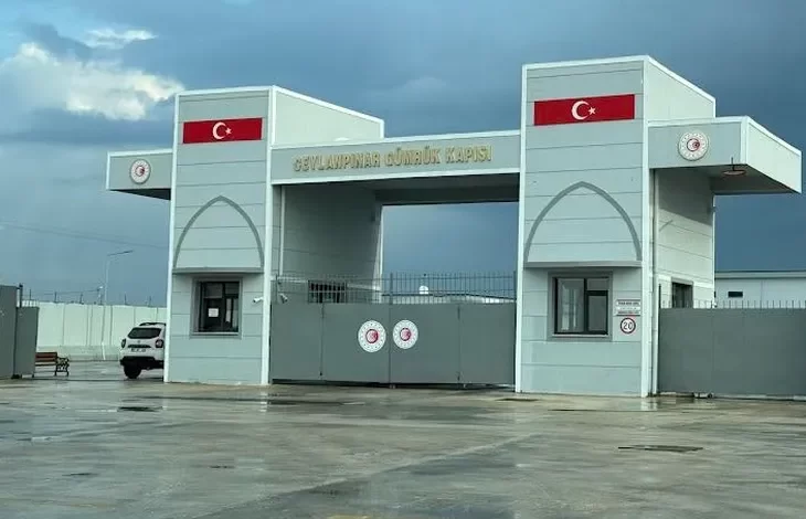 Suriye’ye pasaportla geçiş başladı 1 suriye ye pasaportla gecis basladi 1755691202 21 large |