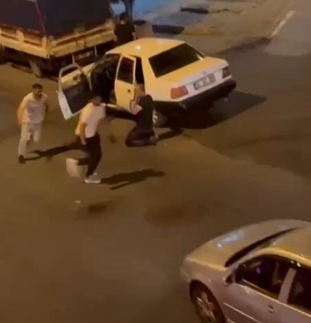 tartistigi adami bicakla kovaladi o anlar kamerada 86367ae46bc6 |