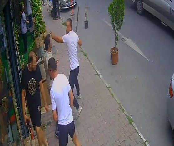 telefonu tamire verdi demir sopayla dovmeye geldi 714dc39575d2 |
