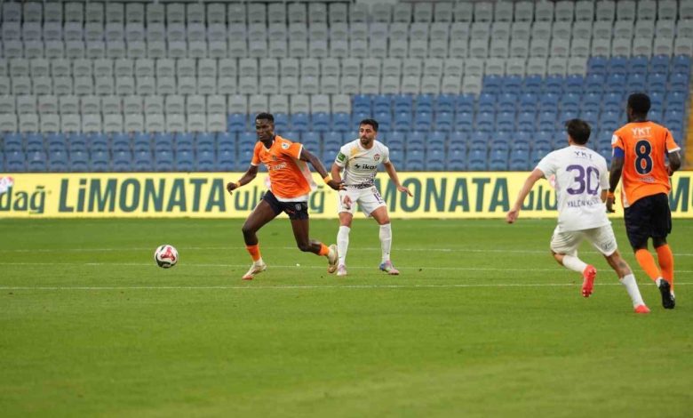 Trendyol Süper Lig: RAMS Başakşehir: 0 - Eyüpspor: 0 (Maç devam ediyor) 1 trendyol super lig rams basaksehir 0 eyupspor 0 mac devam ediyor a0994b108268 |