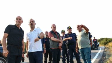 vali toraman tahliye edilen koylere geri donen vatandaslari ziyaret etti eeac6517a1ab |