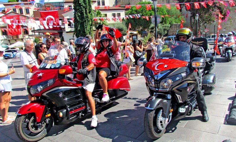 10. Uluslararası Goldwing Treffen Çeşme’de rekor katılımla gerçekleşti 1 10 uluslararasi goldwing treffen cesmede rekor katilimla gerceklesti f92386324c72 |