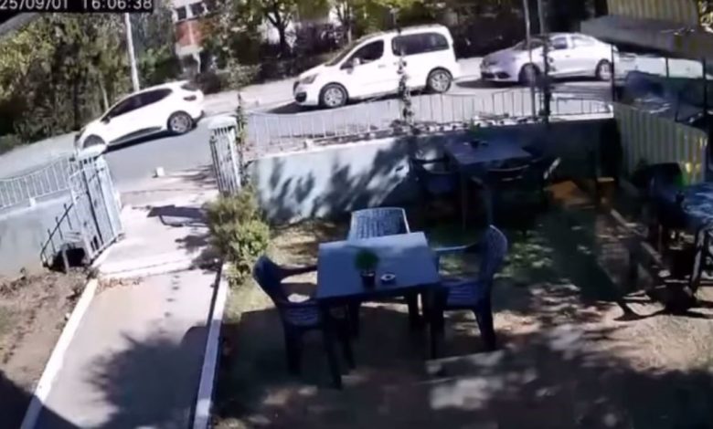 3 aracın karıştığı zincirleme kaza kamerada 1 3 aracin karistigi zincirleme kaza kamerada 580aefef2324 |