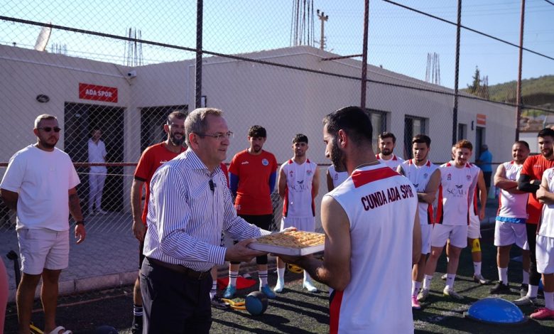 Ayvalık Belediye Başkanı Mesut Ergin, Adaspor’a Moral Verdi 1 550226308 18331294960227999 277501399831212928 n |