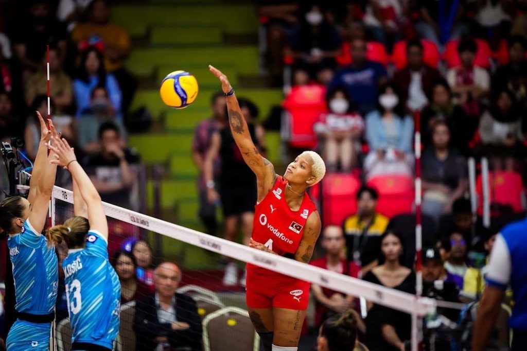a milli kadin voleybol takimi dunya sampiyonasinda ceyrek finale yukseldi 4a54ccf90734 |