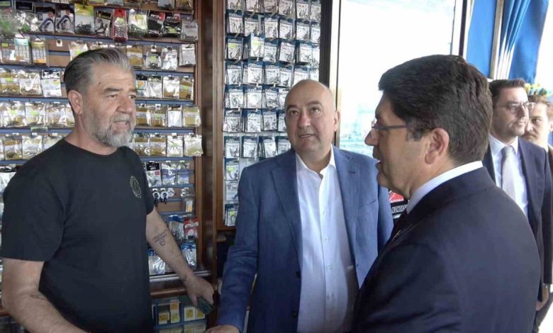 adalet bakani tunc canakkalede esnafin taleplerini dinledi d1fa445c4f9e |