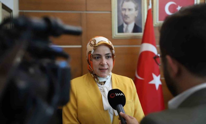ak parti genel merkez kadin kollari baskani isik ercan sehit ve gazi ailelerinin ozelinde aldigimiz tepkiler tamamen olumlu tepkiler c94727a2a470 |