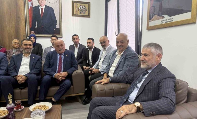 ak parti mersin milletvekili nureddin nebati avcilarda vatandaslarla bulustu 771508df1c47 |