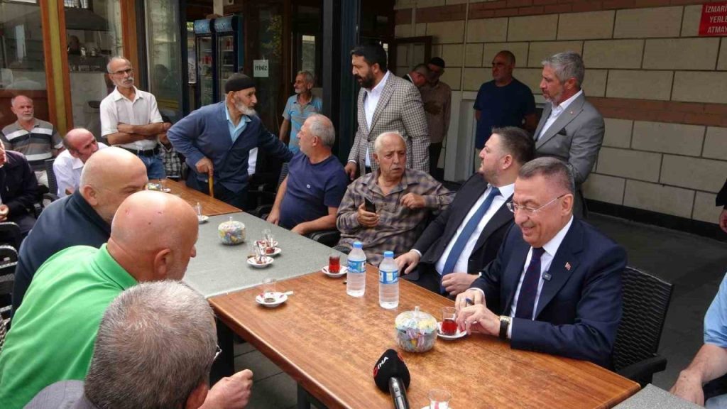 ak partili oktay sancaktapede esnafi ve sehit ailesini ziyaret etti 29269d46c3d9 |