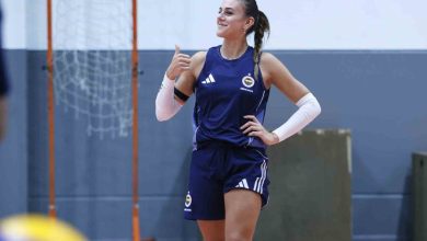 alessia orro ve agnieszka korneluk ilk antrenmanina cikti 2432f51e0246 |