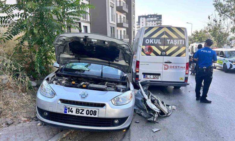 Ankara’da otomobil ile servis minibüsü kafa kafaya çarpıştı: 12 yaralı 1 ankarada otomobil ile servis minibusu kafa kafaya carpisti 12 yarali b21c612392f6 |