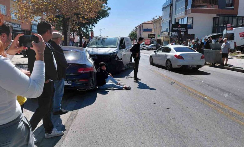 Ankara’da ticari araç ile otomobil çarpıştı: 2 yaralı 1 ankarada ticari arac ile otomobil carpisti 2 yarali 67226a42fbb0 |