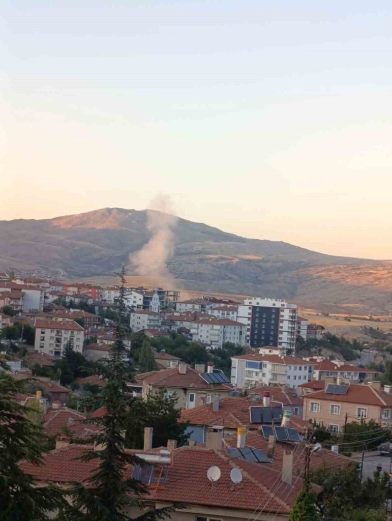 ankarada yol yapimi icin patlatilan dinamit panige neden oldu c4191802ccc2 |