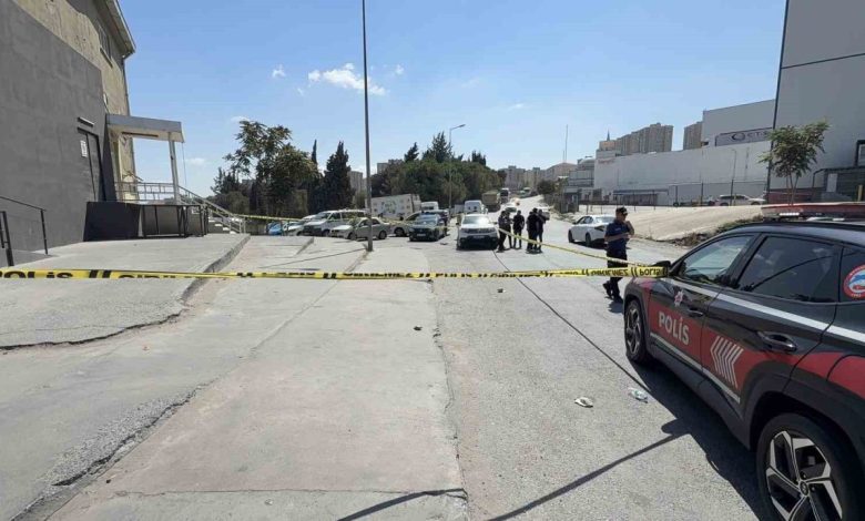 arnavutkoyde eski esinin sevgilisi olan kuzenini vurup kayiplara karisti ba389f0cba96 |