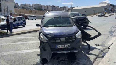 arnavutkoyde iki arac carpisti 1 yarali c74f151bb220 |