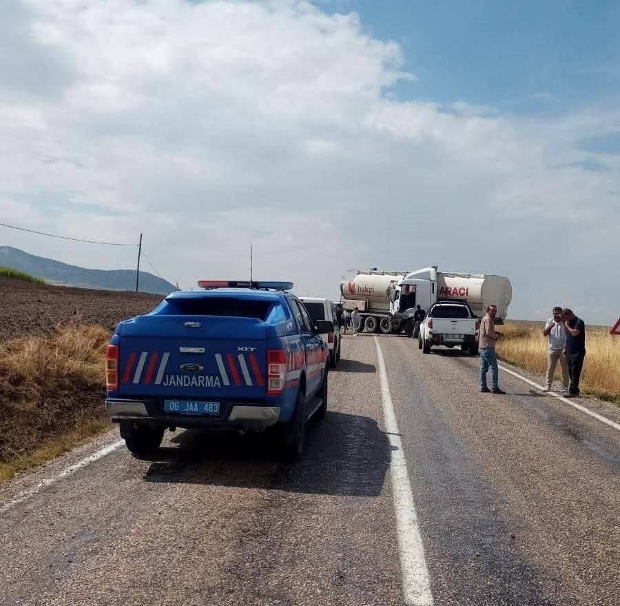 ayasta trafik kazasi 4 yarali 57519d4adce0 |