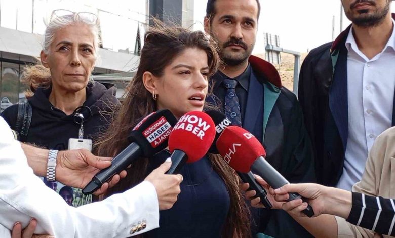 ayse tokyazin katil zanlisina bilgi verdigi iddia edilen iki polis hakim karsisinda 10d6cb3fa6bf |