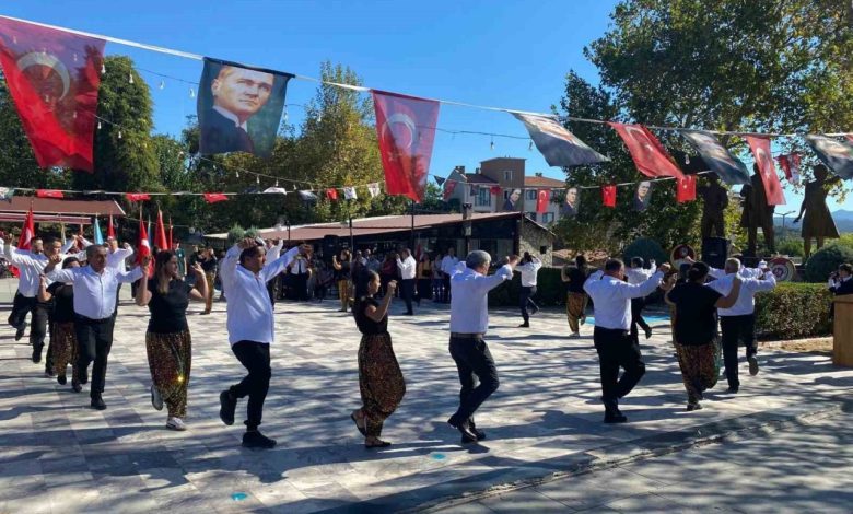 Ayvacık’ın kurtuluşu coşkuyla kutlandı 1 ayvacikin kurtulusu coskuyla kutlandi efd43e7d48ac |