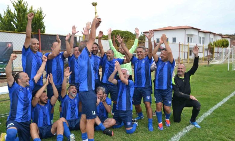 Ayvalık’ta yapılan 8. Dostluk ve Kardeşlik Masterler Futbol Turnuvası tamamlandı 1 ayvalikta yapilan 8 dostluk ve kardeslik masterler futbol turnuvasi tamamlandi c567dfe7a1b0 |