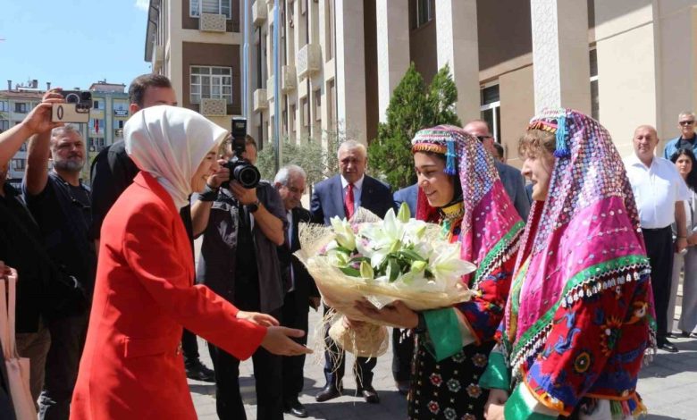 Bakan Göktaş, Balıkesir’de 1 bakan goktas balikesirde a8401ba4ce7b |