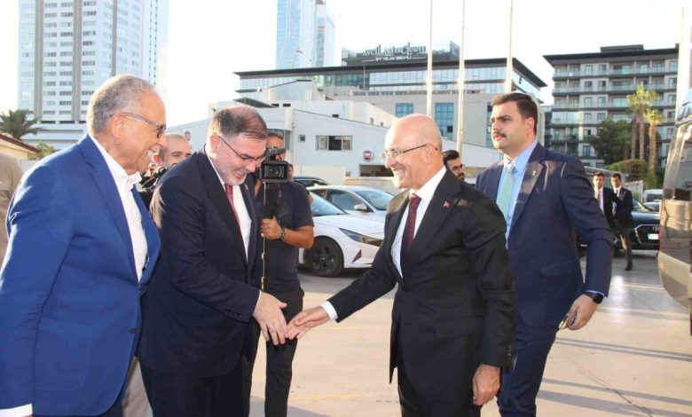 bakan simsek is insanlariyla istisareler faydali oldu izmirin bircok konusuna vakif olduk 67ed7547eb51 |